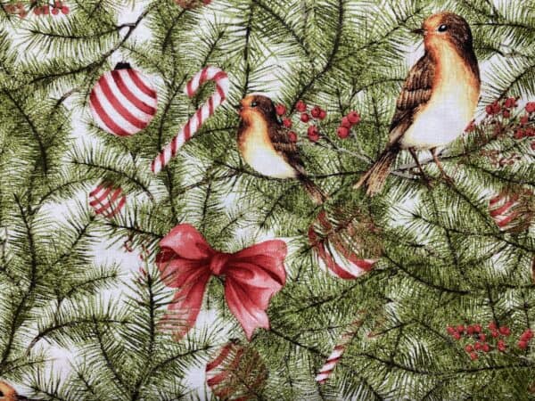 Patchwork stof - grene, fugle og julepynt