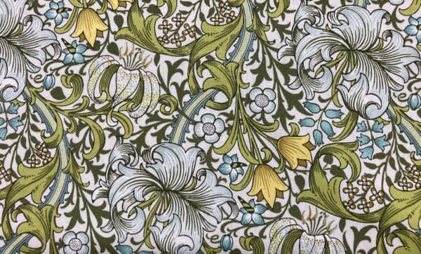 Patchwork stof - William Morris - Lys med blomster og liljer