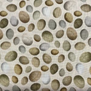 Patchwork stof - Råhvid med æg i naturfarver