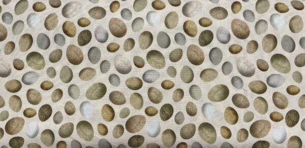 Patchwork stof - Råhvid med æg i naturfarver