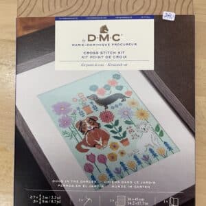 DMC - DOgs in the garden